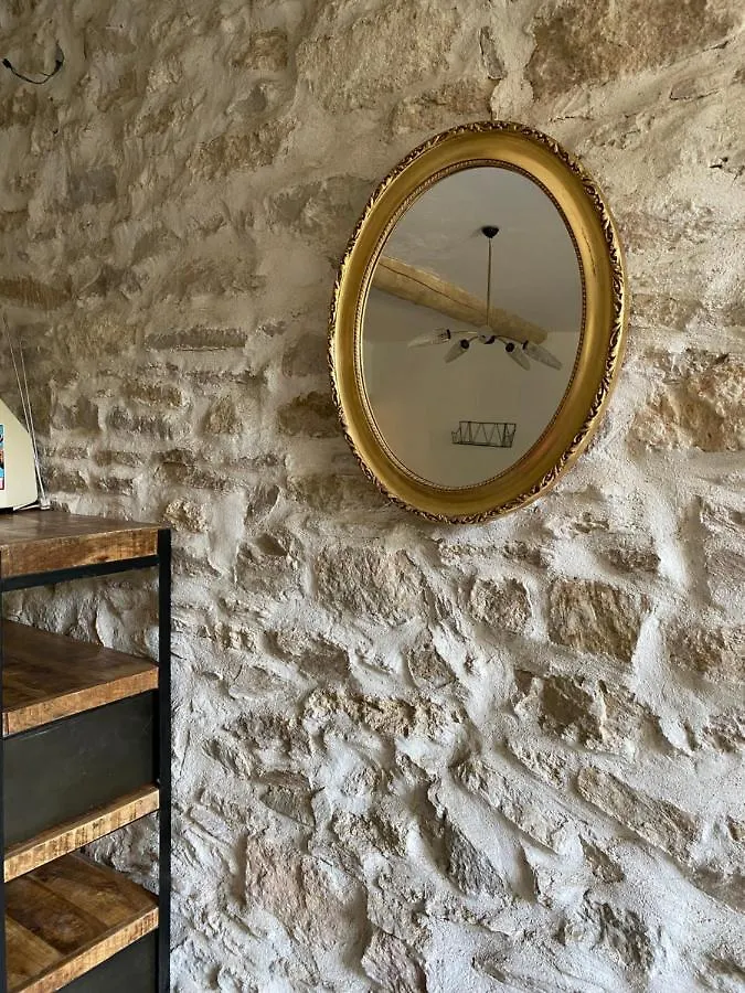 Aparthotel Appartement Les Cypres De L'Ile Avignon France